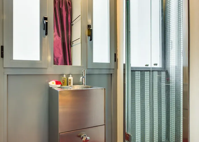 西斯廷娜卡萨赫贝拉特酒店 4*