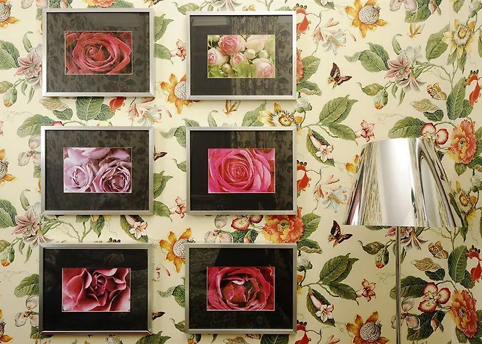 西斯廷娜卡萨赫贝拉特酒店 招待所